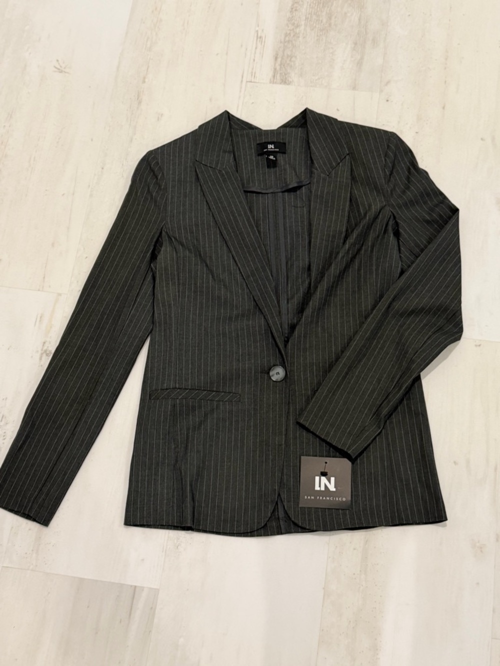 I.N. San Francisco Women's Black Pinstripe Single-Button Blazer